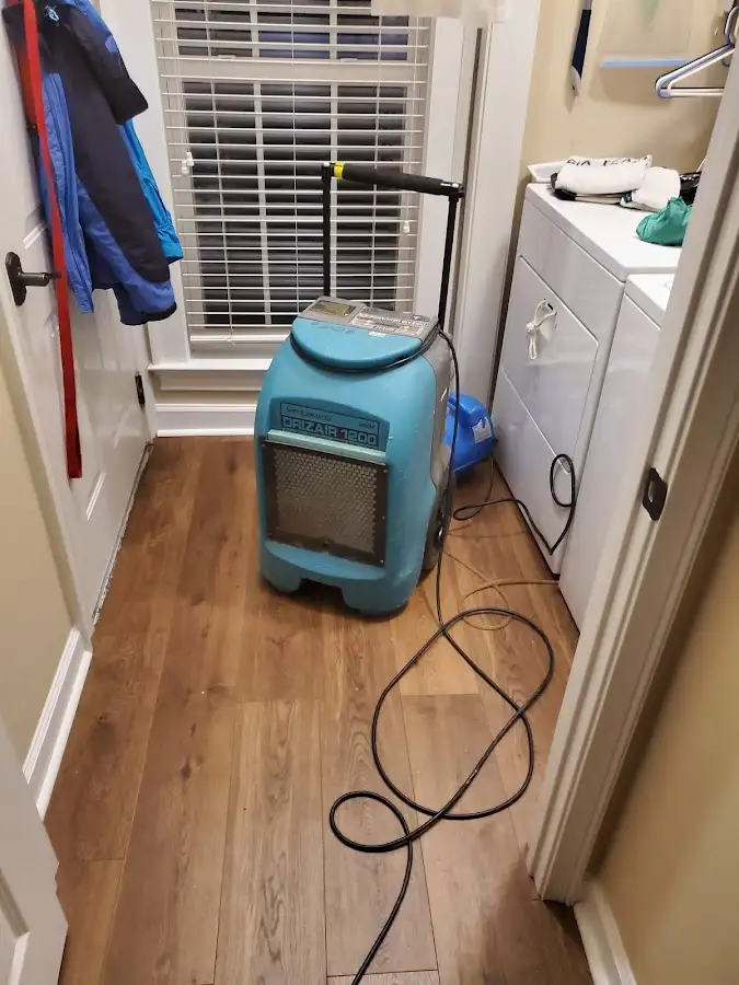 Commercial dehumidifier deployed for Crawl Space Restoration in Discovery Bay